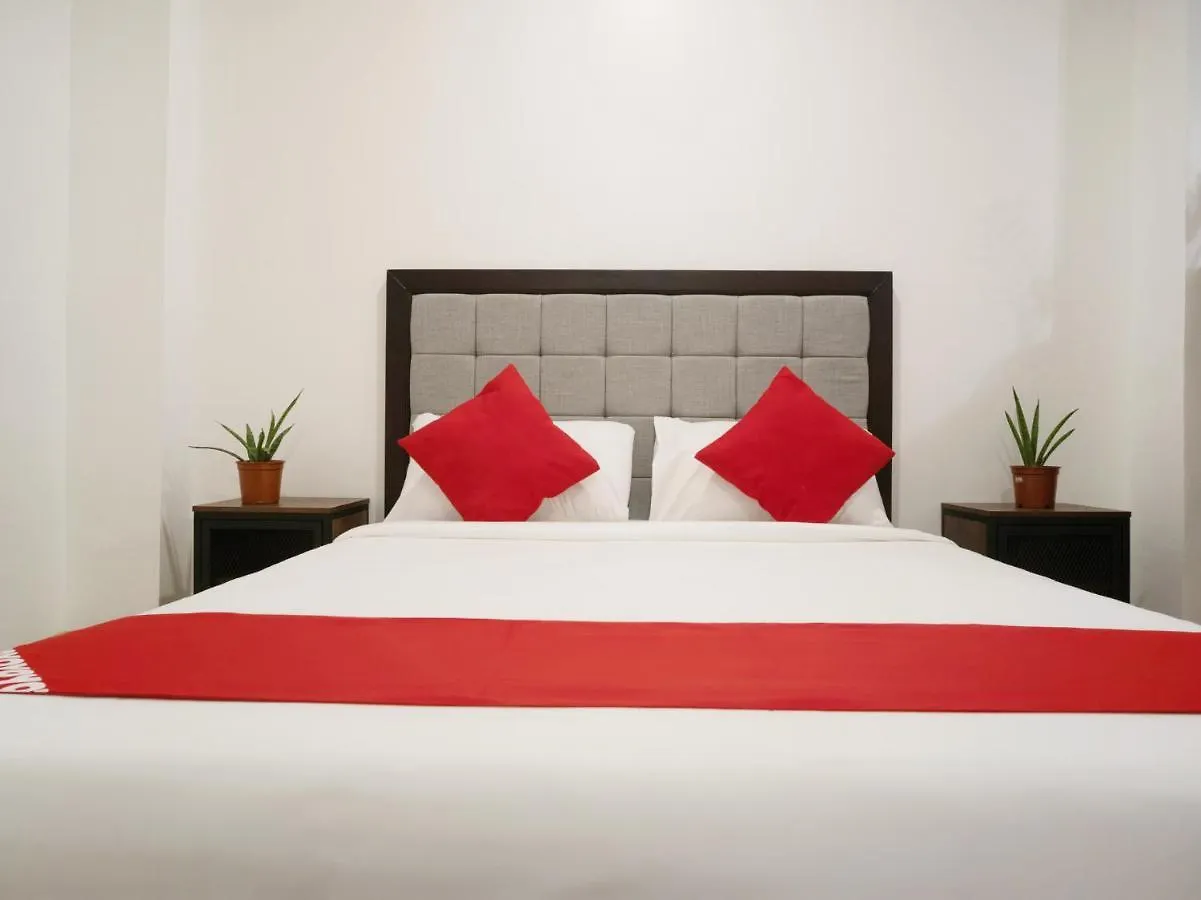 Oyo 150 Davao Airport View Hotel